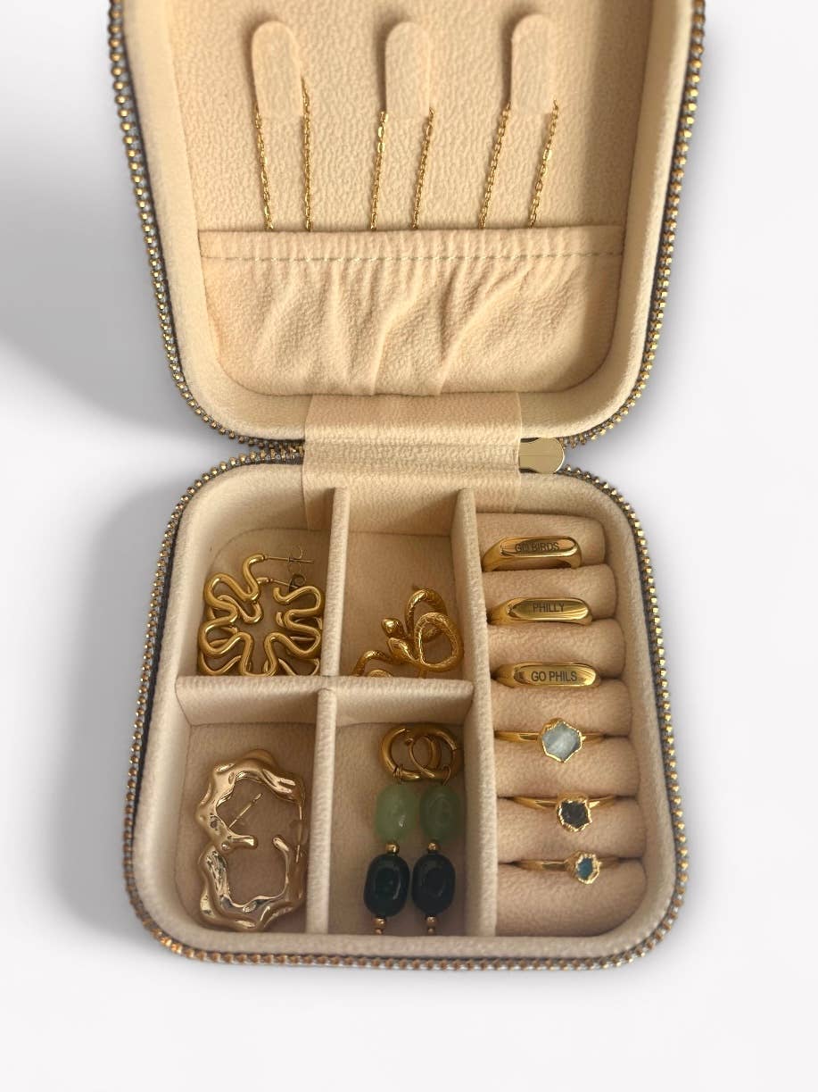 Philadelphia Baseball Mascot Jewelry Travel Case - Image 3